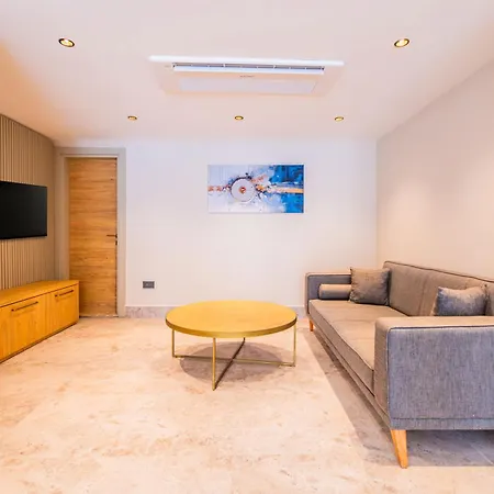 222 Hisaroenue فندق أولدينيس