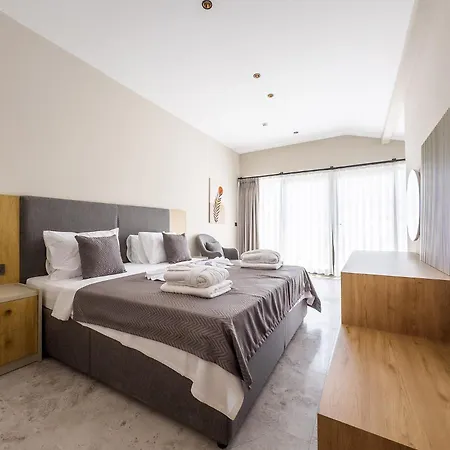 222 Hisaroenue فندق أولدينيس