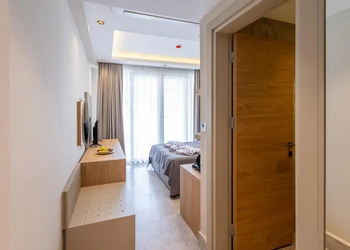 222 Hisaroenue Hotel *