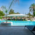 Hotel 222 Hisaroenue *