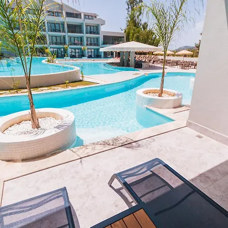 222 Hisaroenue Hotel *